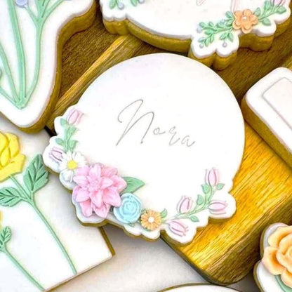 Floral Border Circle Plaque - Raised Embosser Set