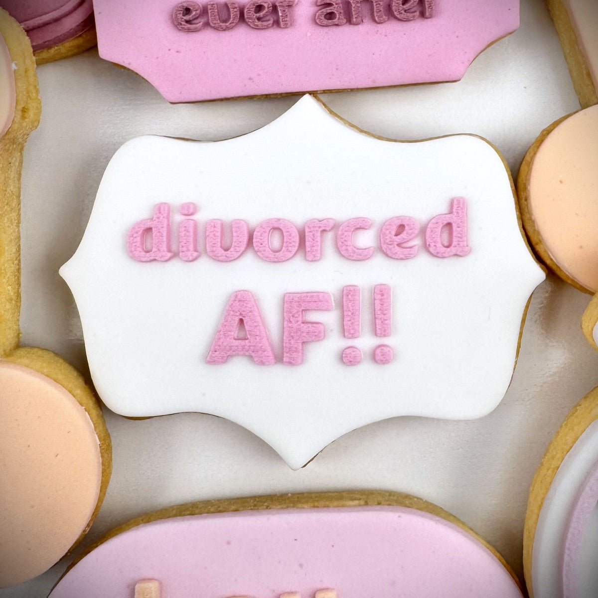Divorced AF - Raised Embosser Set