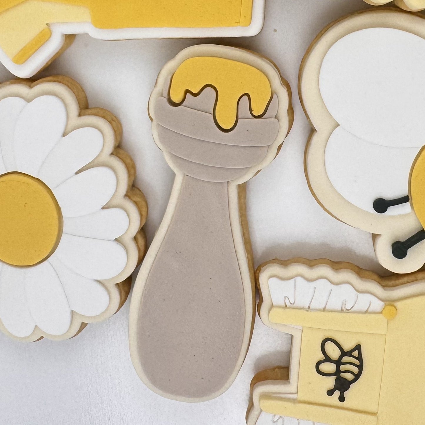 Honey Drip Rattle - Cutter & Raised Stamp Set