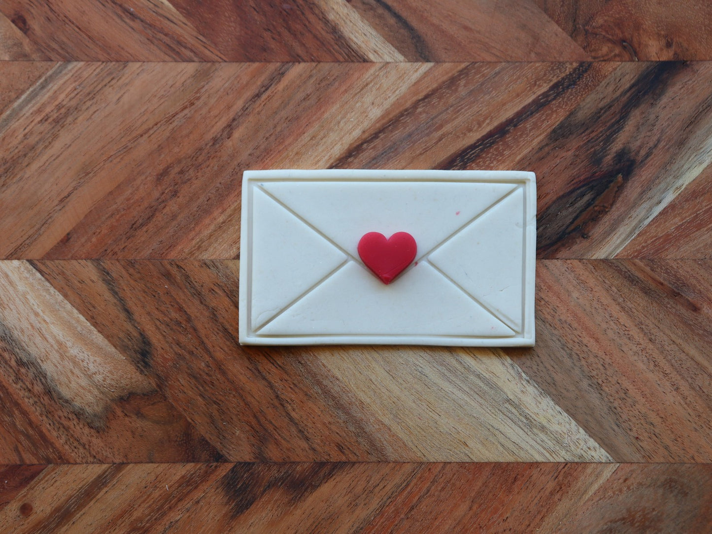 Love Heart Envelope - Cutter & Stamp Set