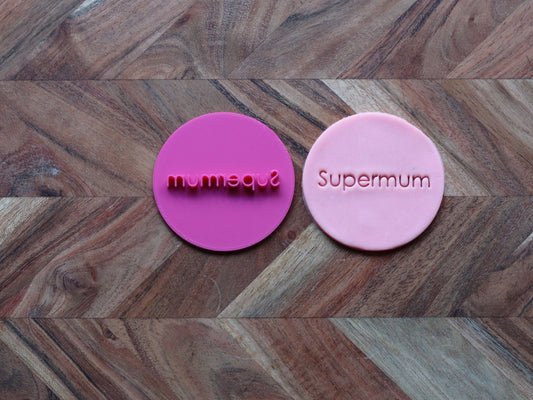 "Supermum" - 7cm stamp